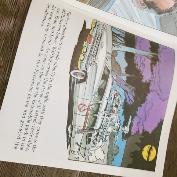 Vintage Ghostbusters Meet the Laser Ghost Copyright 1985 Paperback Book  - Picture 9 of 10